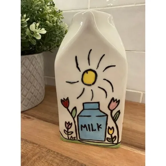 VTG Ganz Ceramic Milk‎ Creamer Carton with Spout Drawn Cows and Flowers - Picture 5 of 9